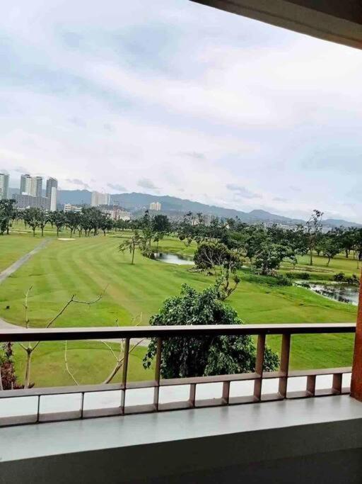 Dreamy 2Br Condo, With A Golf Course View Cebu Bagian luar foto