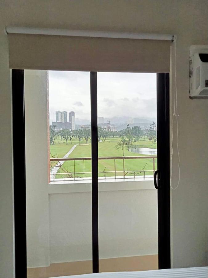 Dreamy 2Br Condo, With A Golf Course View Cebu Bagian luar foto